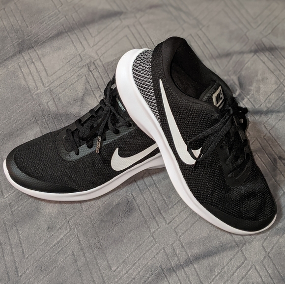 Nike Flex Experience RN7 - Picture 2 of 9